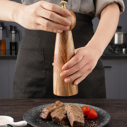 Gewürzmühle aus Holz mit rundem Kopf – Manuelles Küchenutensil