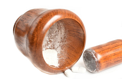 Knoblauchstampfer aus Holz – Küchengerät zum Zerdrücken und Pressen von Knoblauch